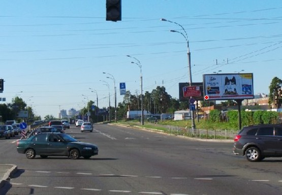 Фото рекламної площини за адресою Перова б-р. - Алишера Навои пр.