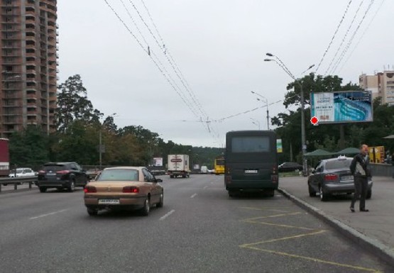 Фото рекламной плоскости по адресу Победы пр., 142а