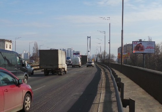 Фото рекламної площини за адресою Промышленная ул. (Южный мост)