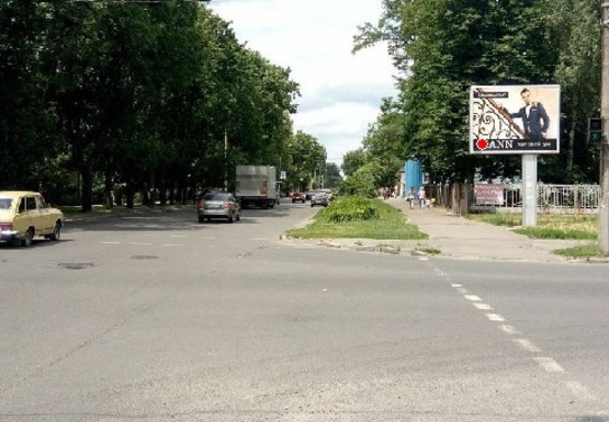 Фото рекламной плоскости по адресу Дахновская ул. -  Можайского ул. (BackLit)