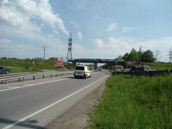 Фото рекламной плоскости по адресу В'їзд до міста (Заправка ОККО)