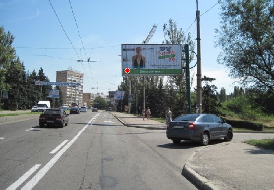 Фото рекламної площини за адресою Соборный пр. (1) (движение к вокзалу)