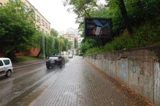 Фото рекламної площини за адресою Татарська вул., .