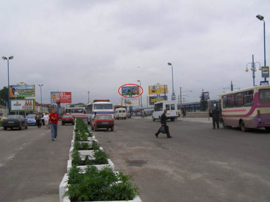 Фото рекламной плоскости по адресу Городоцька К11 ( приміський вокзал, напроти привокзальний ринок ст. А верхній №11 )
