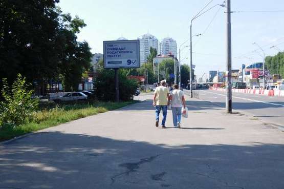 Фото рекламной плоскости по адресу Довженка вул., №8