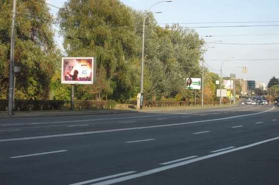 Фото рекламной плоскости по адресу Лобановського Валерія просп. (Червонозоряний просп.), 116 (в направл. Деміївської пл.)