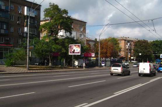 Фото рекламної площини за адресою Теліги Олени вул., 11