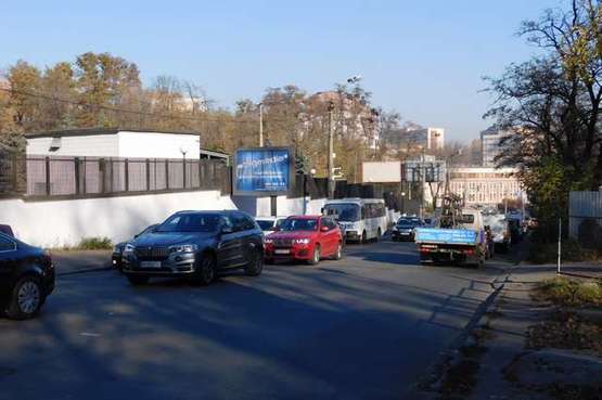 Фото рекламной плоскости по адресу Глибочицький проїзд, 4