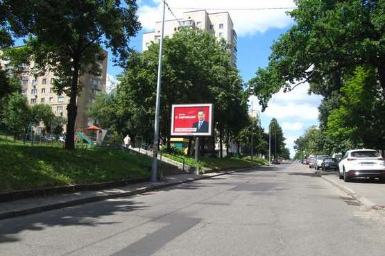 Фото рекламної площини за адресою Виборзька вул., 31/37