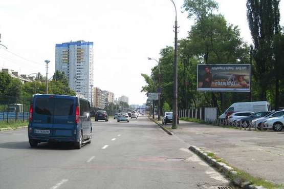 Фото рекламної площини за адресою Космонавта Комарова просп., 3