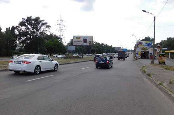 Фото рекламной плоскости по адресу Богатирська вул., розподільник - Оболонський просп., розподільник (в напр. Вишгорода)