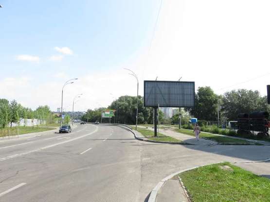 Фото рекламної площини за адресою Здолбунівська вул.,  ТЦ "Ашан" - Драгоманова вул.