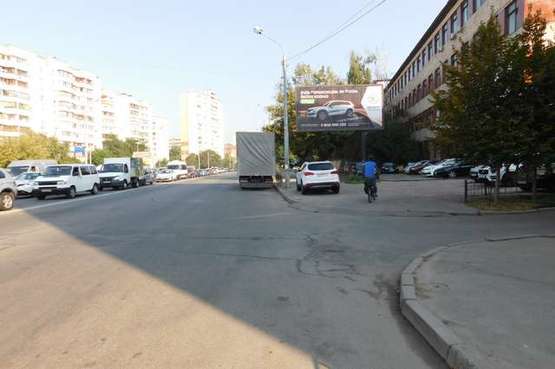 Фото рекламної площини за адресою Автозаводська вул., 2