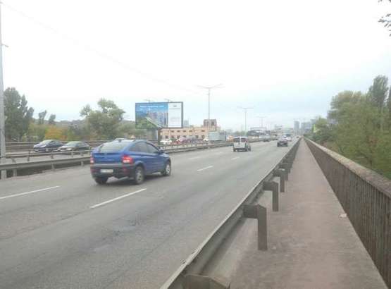 Фото рекламной плоскости по адресу Промислова вул., Південний міст; №2 (в напр. Московської пл.)