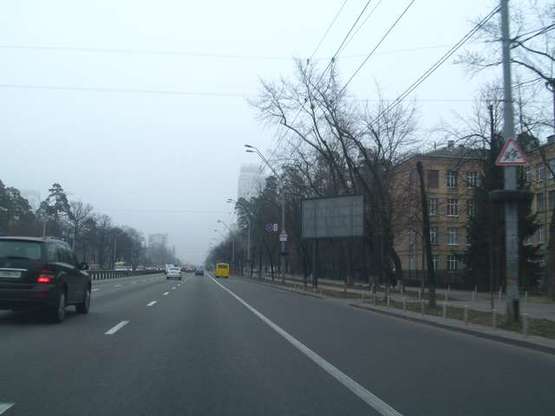 Фото рекламної площини за адресою Перемоги просп., 113