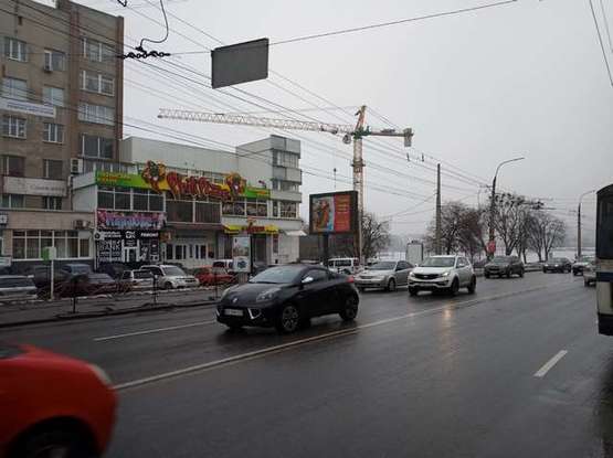 Фото рекламної площини за адресою Кам`янецька вул., 2