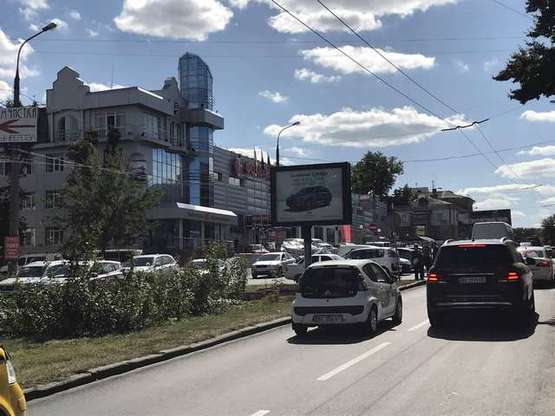 Фото рекламної площини за адресою Свободи вул., 55