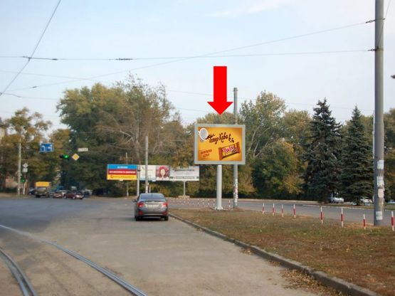 Фото рекламної площини за адресою Макарова ул. / Криворожская ул., стадион "Метеор"