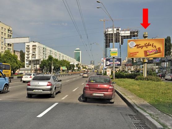 Фото рекламной плоскости по адресу Победы пр., 25, возле магазинов "Интертоп", "Фокстрот", в центр