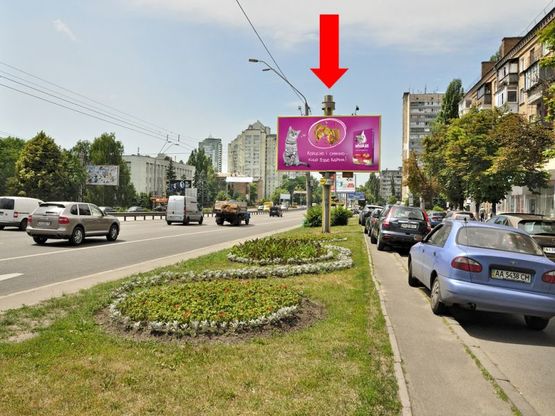 Фото рекламной плоскости по адресу Победы пр., 108/ 1, напротив супермаркетов "Сильпо", "Фокстрот", ст. м. "Святошин", из центра