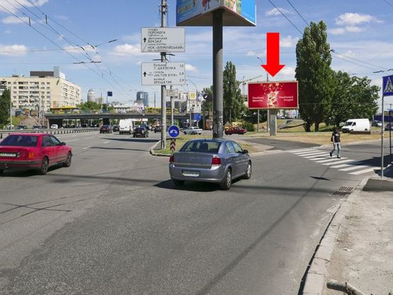 Фото рекламної площини за адресою Победы пр., 14, напротив, заезд на мост Воздухофлотский, в сторону Соломенская пл.