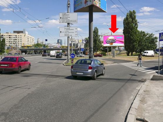 Фото рекламної площини за адресою Победы пр., 14, напротив, заезд на мост Воздухофлотскийт, в сторону Соломенская пл.