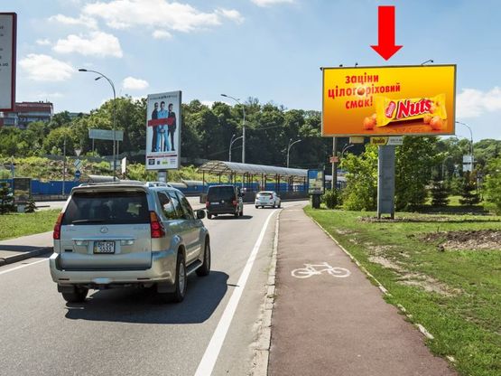 Фото рекламної площини за адресою Набережное шоссе, выезд на Дружбы Народов бул.