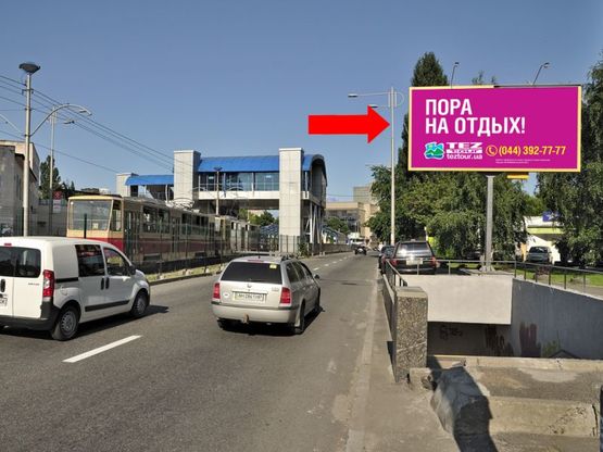 Фото рекламної площини за адресою Жилянская ул., 97, в центр