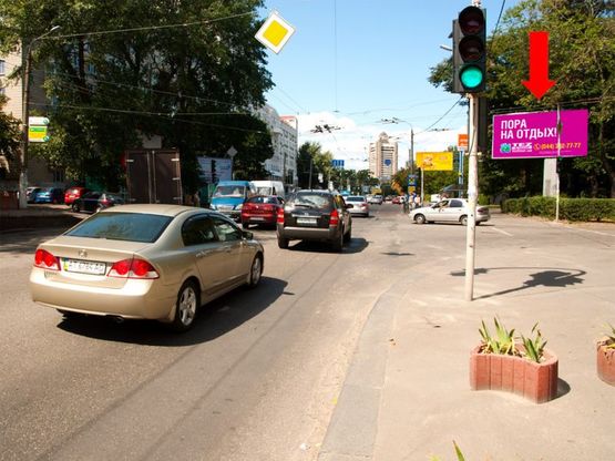 Фото рекламной плоскости по адресу Мельникова ул., 32 / Пугачева ул., возле КИМО, в сторону ст. м. "Дорогожичи"