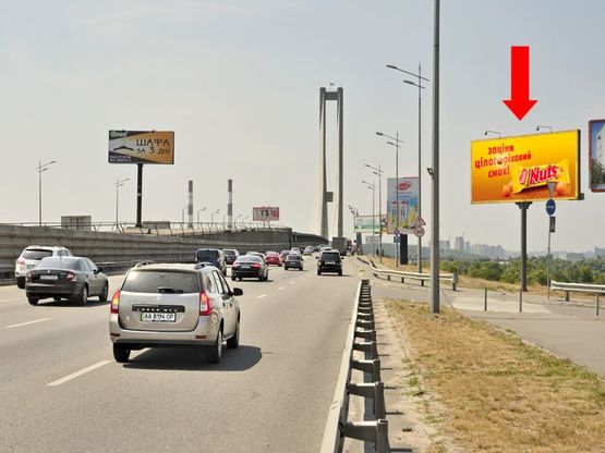 Фото рекламної площини за адресою Бажана пр., 150м. до Южного моста, в сторону правого берега