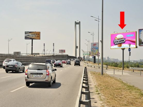 Фото рекламної площини за адресою Бажана пр., 150м. до Южного моста, в сторону правого берега