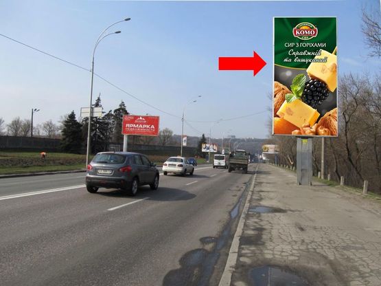 Фото рекламної площини за адресою Броварской пр., 300 м до ст. м. "Гидропарк", в центр