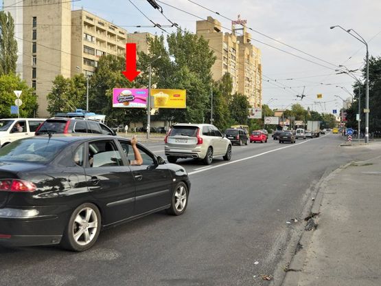 Фото рекламної площини за адресою Довженко ул., 16 / ул. Дегтяревская, в сторону ст. м. "Шулявская", левая