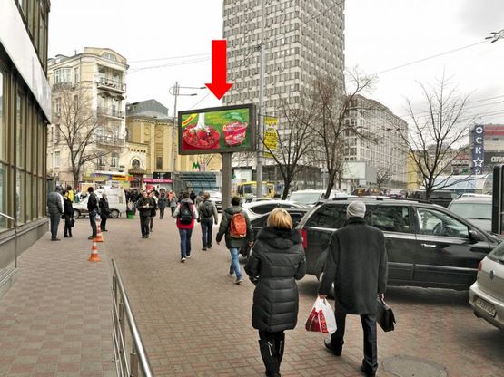 Фото рекламної площини за адресою Эспланадная ул., 20, ст. м. "Дворец Спорта", в сторону ТЦ "Гулливер"