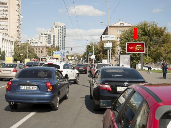 Фото рекламной плоскости по адресу Алмазова ул. (бывш. Кутузова ул.), возле ЦВК, ст. м. "Печерская", в сторону Московская ул.