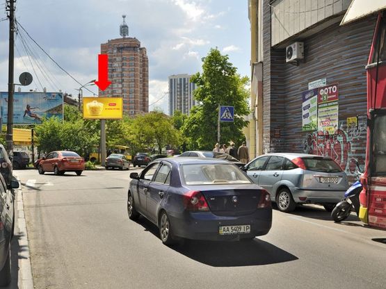 Фото рекламної площини за адресою Львовская пл., возле Дома Художника, в сторону Бульварно-Кудрявская ул. (бывш. Воровского ул.), Ярославов Вал ул.