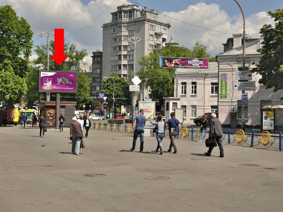 Фото рекламної площини за адресою Московская ул., ст. м. "Арсенальная", в сторону Арсенальная пл.