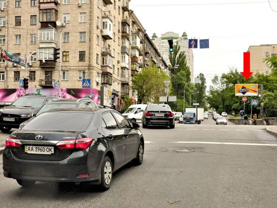 Фото рекламної площини за адресою Тверская ул. / Б. Васильковская ул., в центр