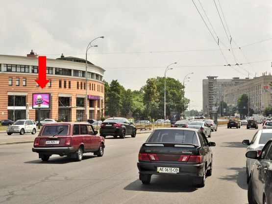 Фото рекламної площини за адресою Украинки бул., 21Б, в сторону Дружбы Народов бул.