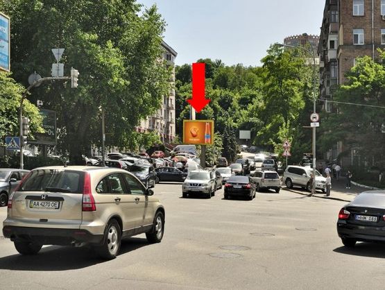 Фото рекламной плоскости по адресу Кловский спуск, 9/ 2 / Мечникова ул., в сторону Московская ул.