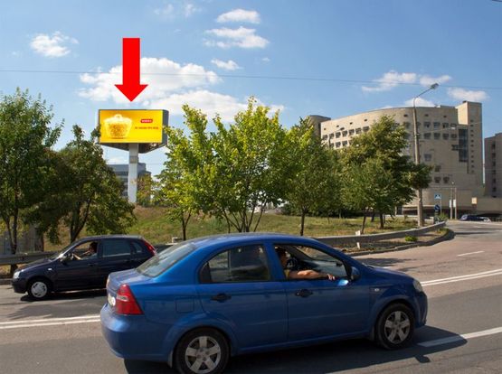 Фото рекламної площини за адресою Бойчука ул. (бывш. Киквидзе ул.), 43, возле моста, в сторону Промышленная ул., выезд на Киквидзе ул.