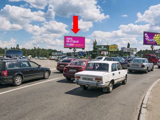 Фото рекламної площини за адресою Харьковская пл., разделитель, выезд с Харьковское шоссе в сторону пр. Бажана