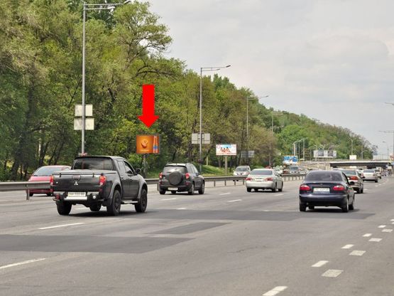 Фото рекламной плоскости по адресу Надднепрянское шоссе, 500м до моста Патона в сторону центра