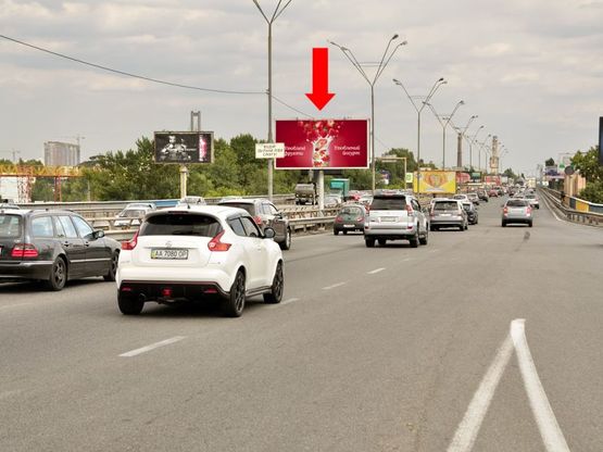 Фото рекламної площини за адресою мост Южный, разделитель, из центра