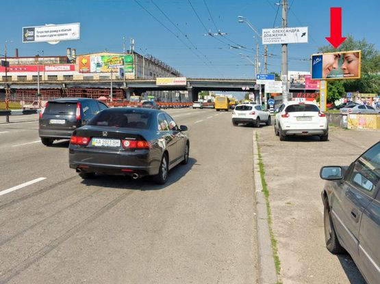 Фото рекламної площини за адресою Победы пр., поворот на Телиги ул. (ст. м. "Шулявская"), из центра