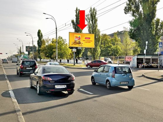Фото рекламной плоскости по адресу Перова бул., 21, в сторону Броварской пр.