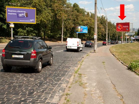 Фото рекламної площини за адресою Подольский спуск, в сторону Кирилловская ул. (бывш. Фрунзе ул.)
