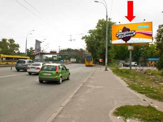 Фото рекламной плоскости по адресу Освободителей пр., 17, возле супермаркетов "Фокстрот" и "Эльдорадо", в сторону Броварской пр.