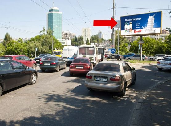 Фото рекламної площини за адресою Воздухофлотский пр., съезд на Жилянскую ул., перед мост Воздухофлотскиий, в сторону Победы пр.