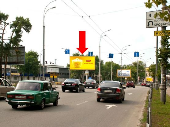 Фото рекламної площини за адресою Освободителей пр. / Строителей ул., в сторону Перова бул.